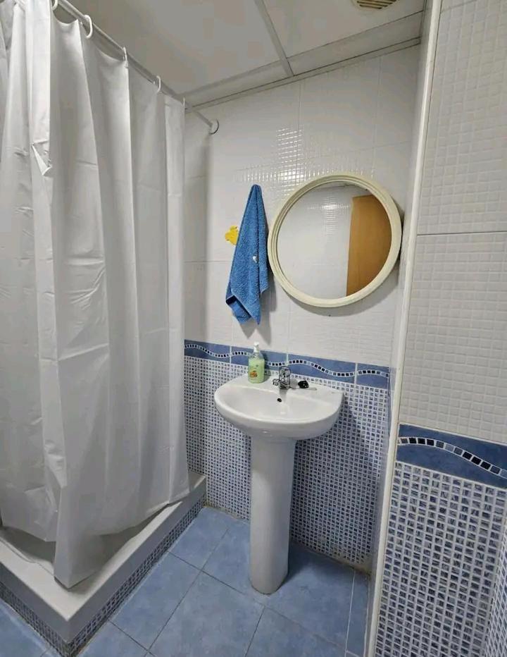 Ferienwohnung Habitacion En Piso Compartido Cerca De Playa Xilxes  Exterior foto